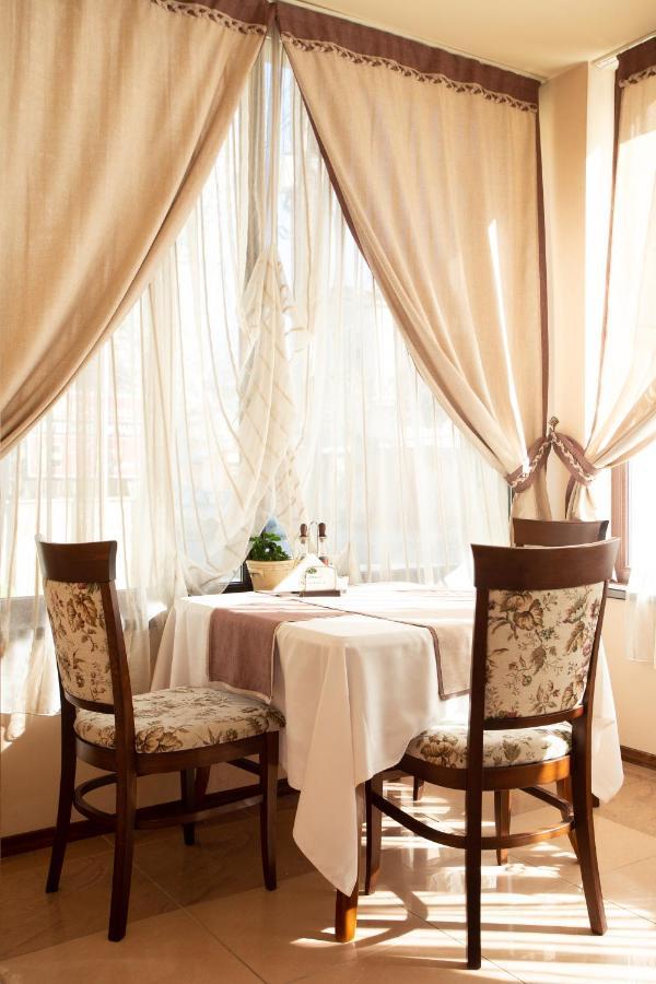 Contessa Hotel Szumen Zewnętrze zdjęcie