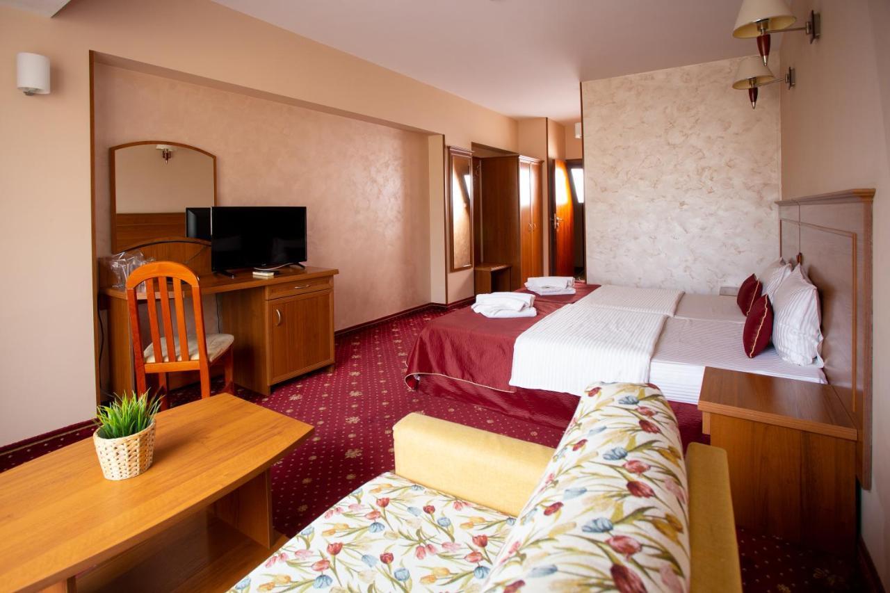 Contessa Hotel Szumen Zewnętrze zdjęcie