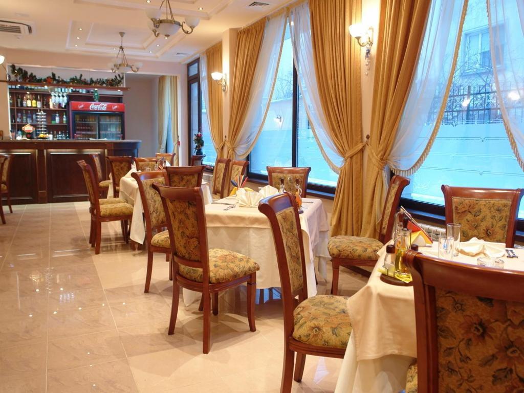 Contessa Hotel Szumen Zewnętrze zdjęcie