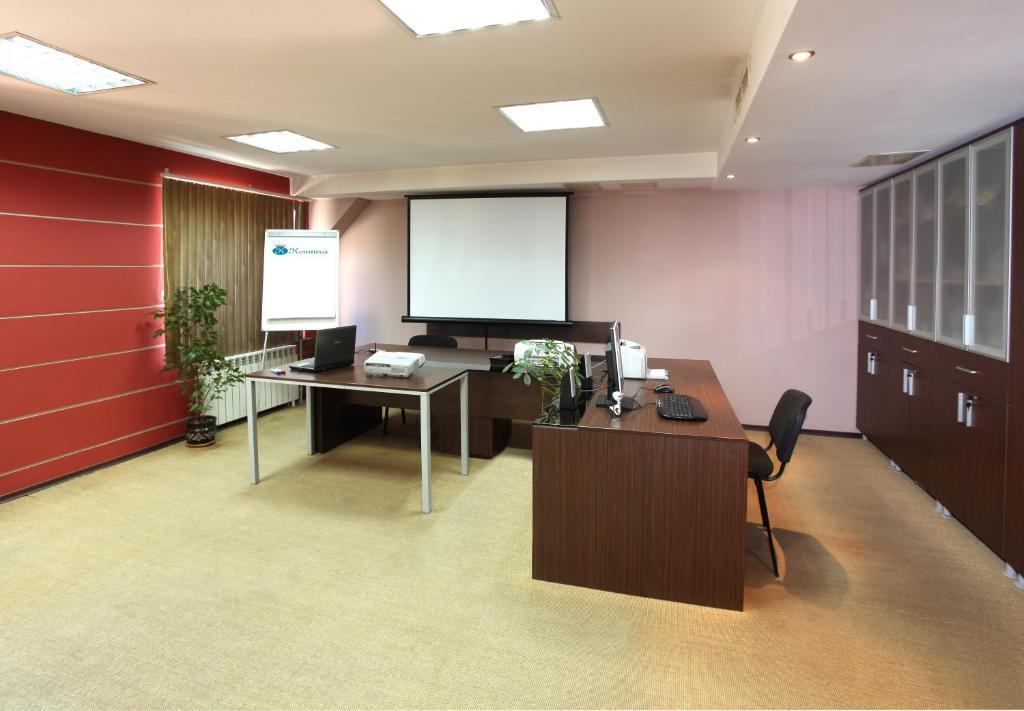 Contessa Hotel Szumen Zewnętrze zdjęcie